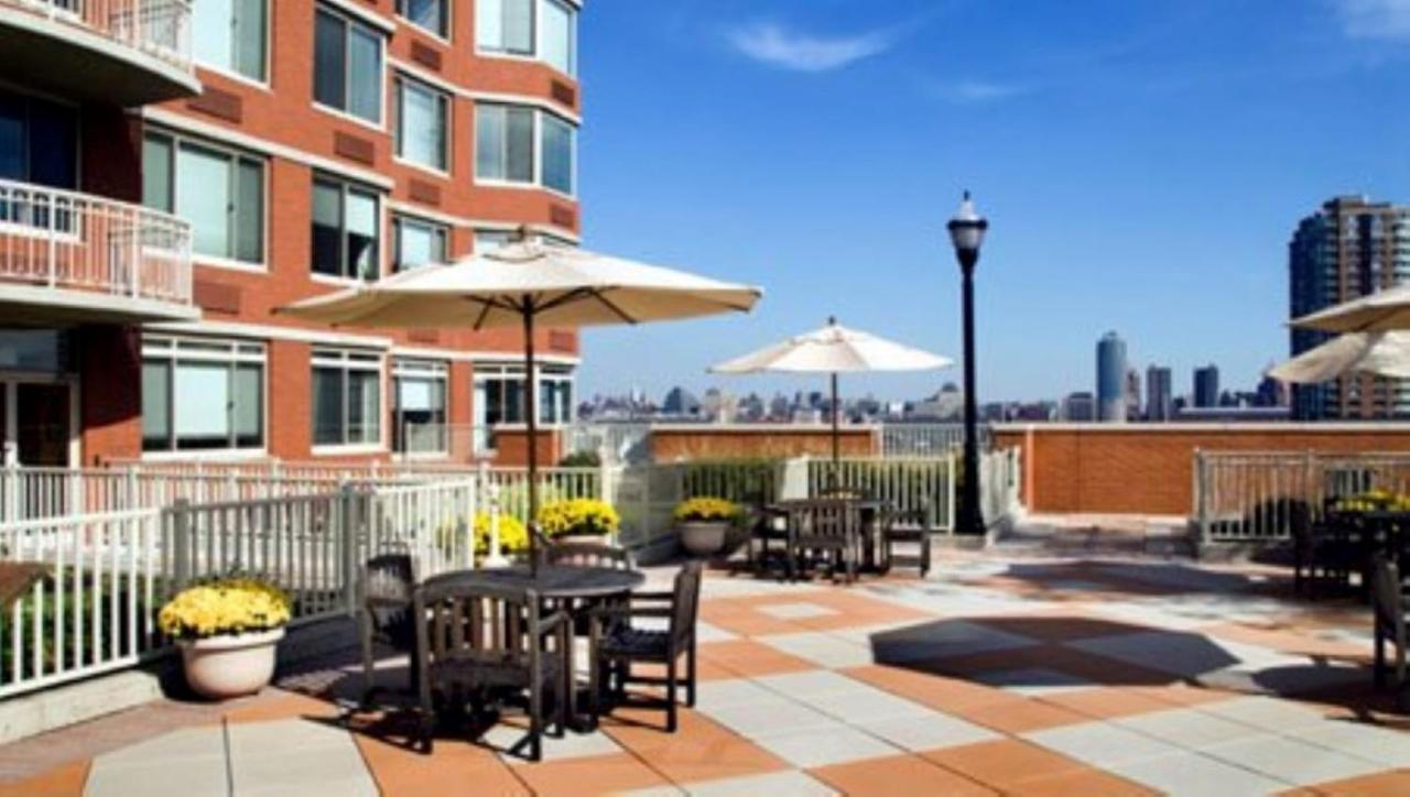 Bluebird Suites Near Newport Centre Jersey City Exterior photo